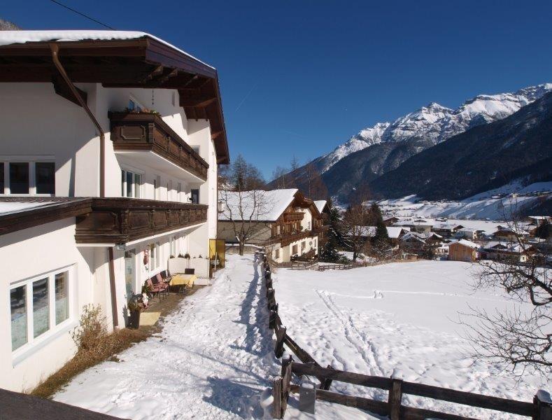 Ferienwohnung Mondial Neustift im Stubaital Esterno foto