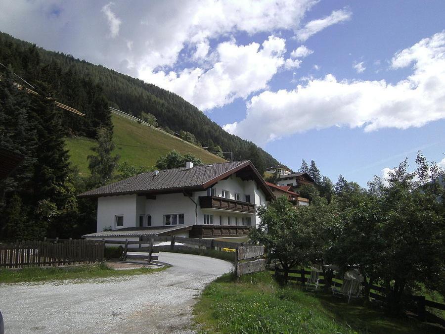 Ferienwohnung Mondial Neustift im Stubaital Esterno foto