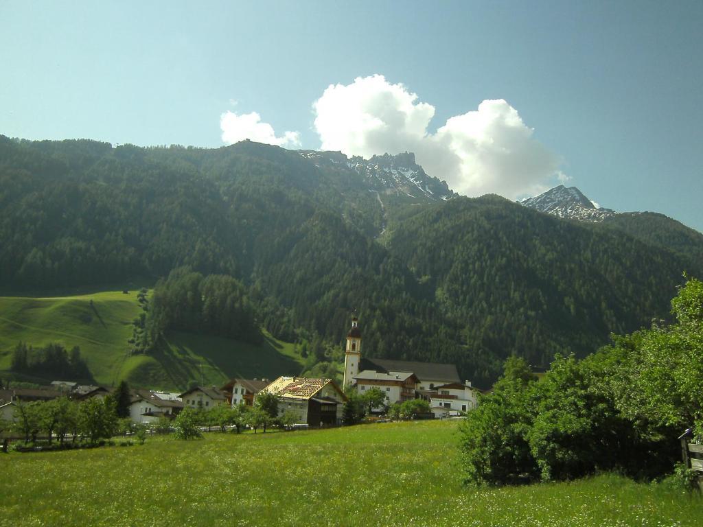 Ferienwohnung Mondial Neustift im Stubaital Esterno foto