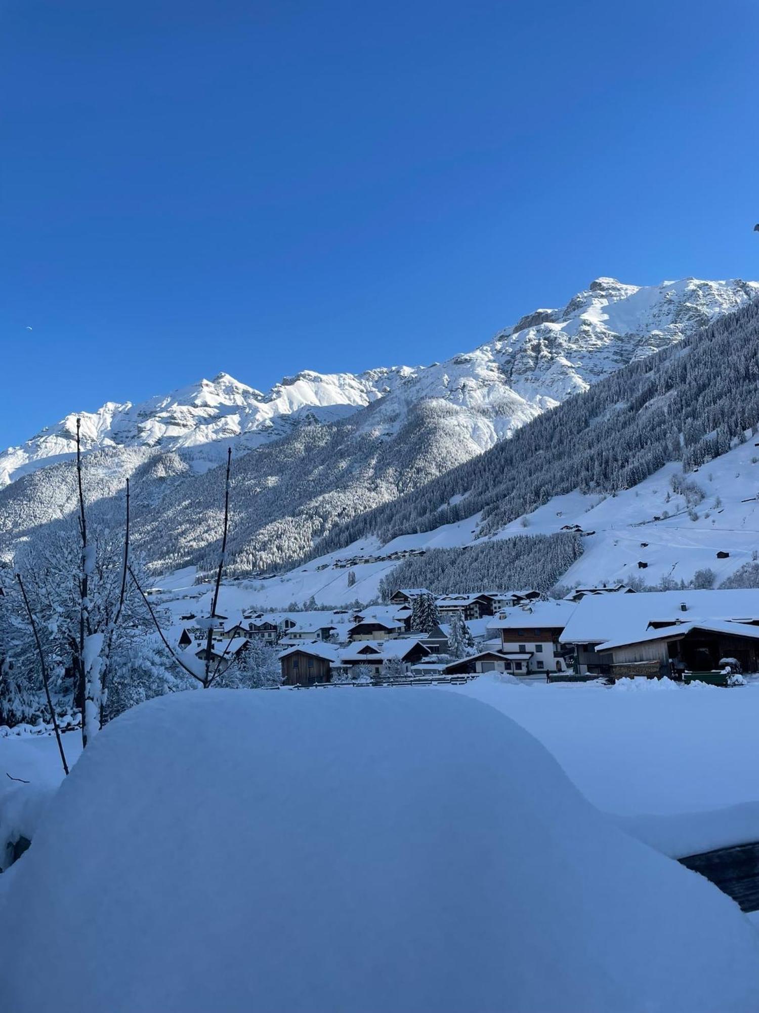Ferienwohnung Mondial Neustift im Stubaital Esterno foto