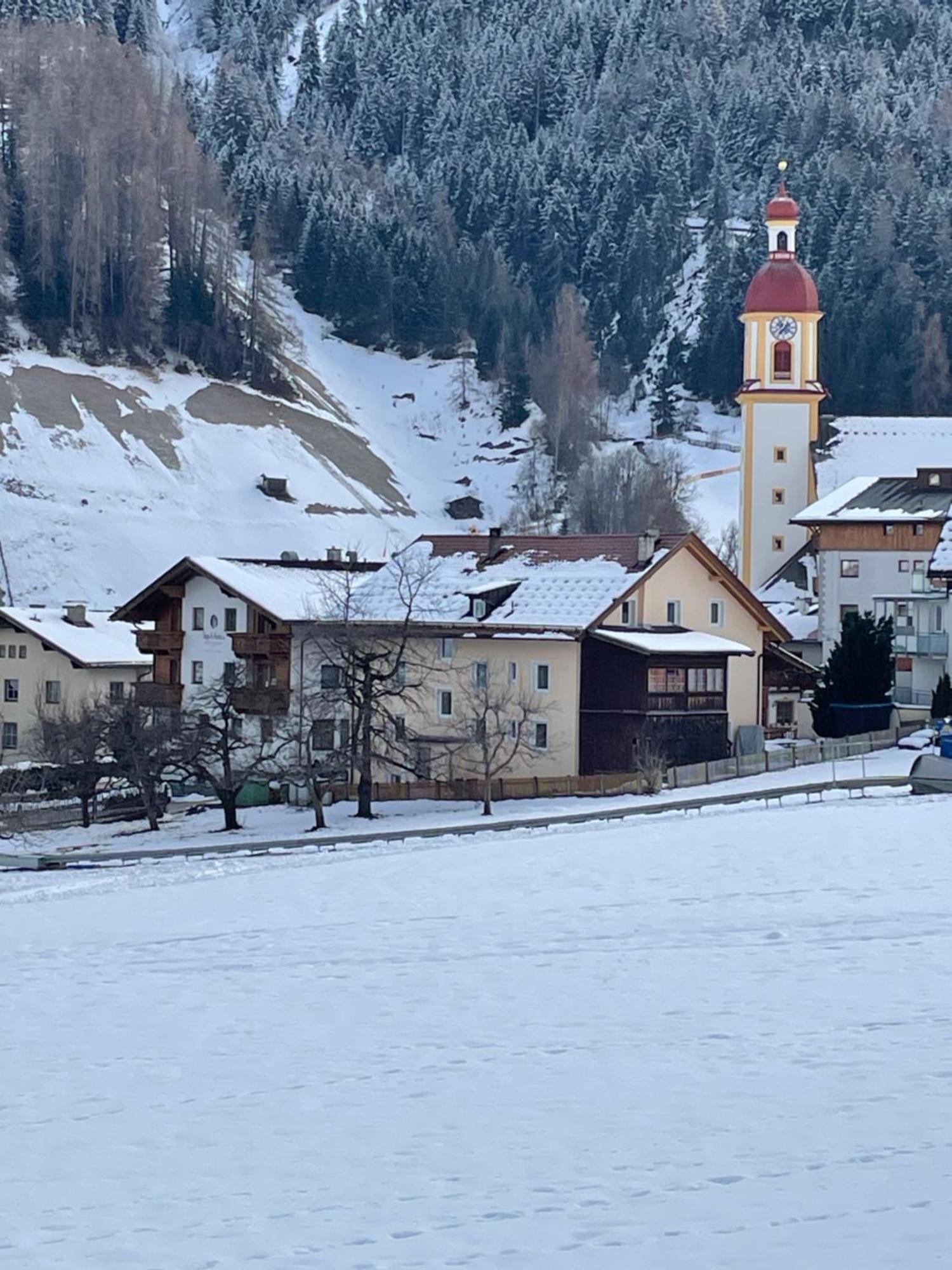 Ferienwohnung Mondial Neustift im Stubaital Esterno foto