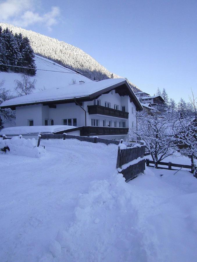 Ferienwohnung Mondial Neustift im Stubaital Esterno foto