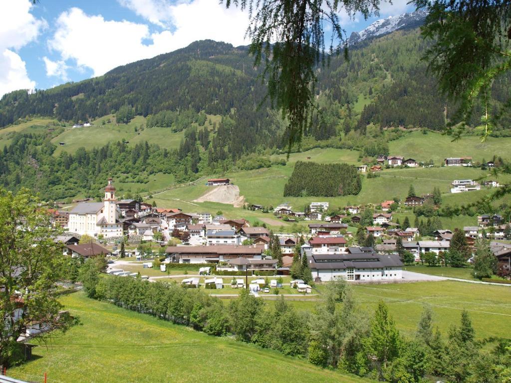 Ferienwohnung Mondial Neustift im Stubaital Esterno foto
